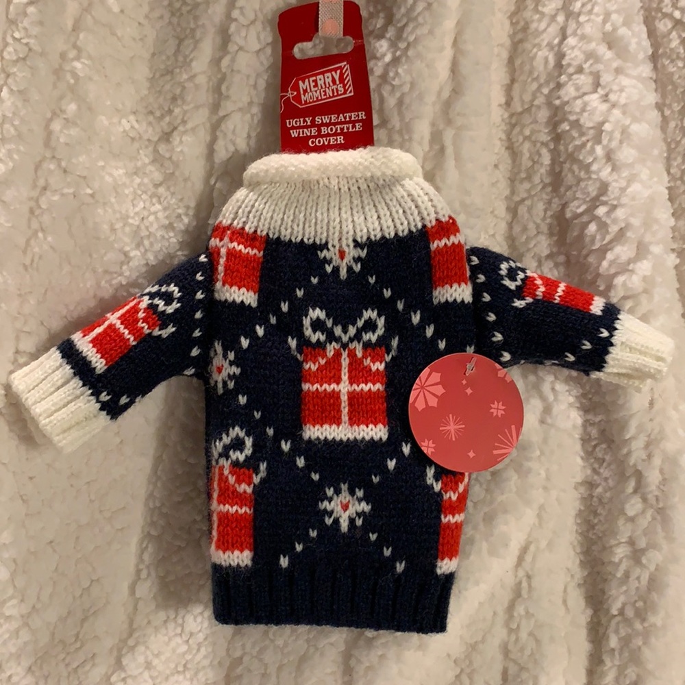 NWT! Wine Bottle Sweater Cover